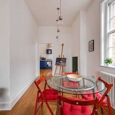Luxury 2 Bed Apartment In The Heart Of Chester Buitenkant foto